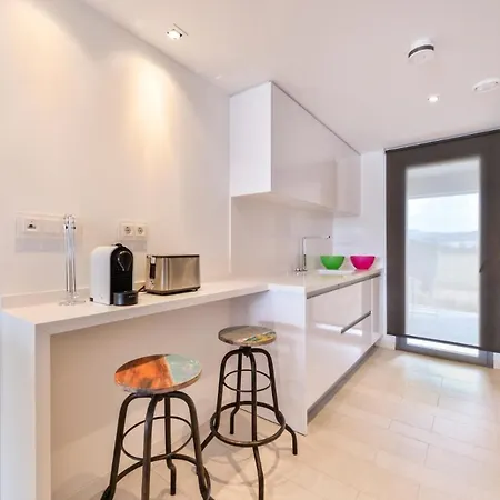 아파트 Address Luxury Living *