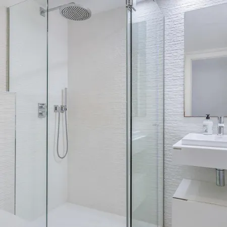 Address Luxury Living 이비자타운