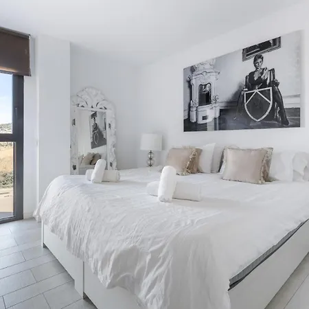 아파트 Address Luxury Living 이비자타운